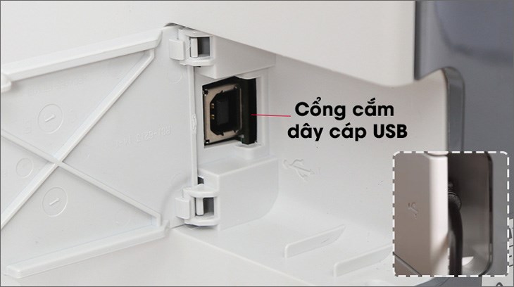 Máy in Canon 2900 được kết nối với máy tính qua cổng USB 2.0